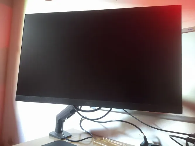 Monitor Gamer 24" 180HZ
