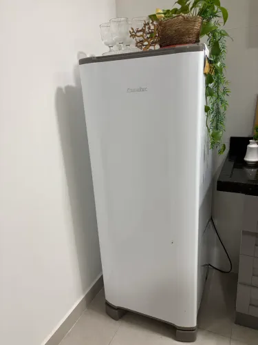 Vendo geladeira usada