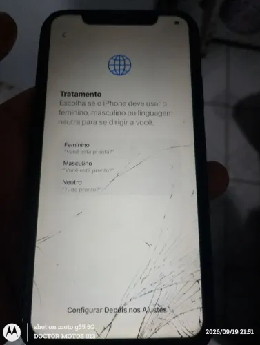 iPhone 11 128G com detalhes