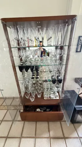Cristaleira de vidro de luxo