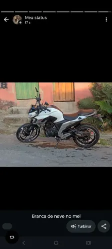 Vendo essa linda moto fazer 250