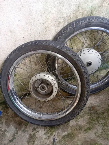 Rodas 150,em ótimo estado.