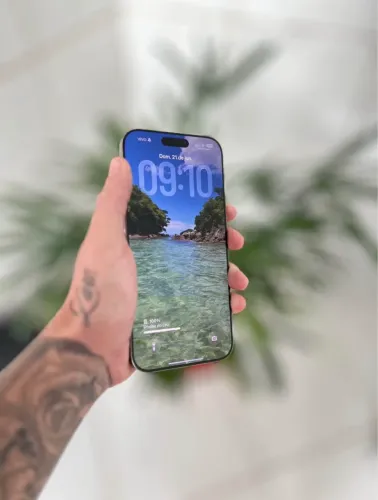 iPhone 16 Pro Max 256Gb 100% Original + Bateria 93% + Capinha + Película