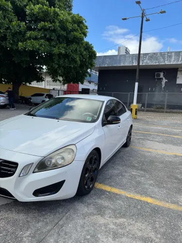 Volvo S60 T-4 1.6 180cv 4P 2012