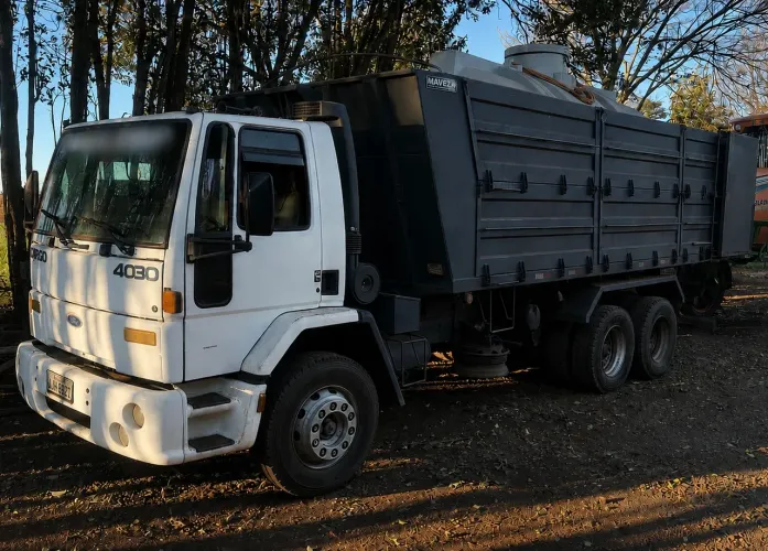 Ford cargo 4030 caçamba agrícola