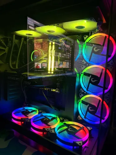 PC GAMER ? Ryzen 7 7700X + RTX 5060 Ti 16GB