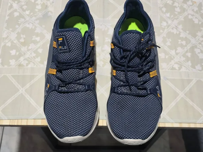 Tênis fila perfect fit n44 confortável