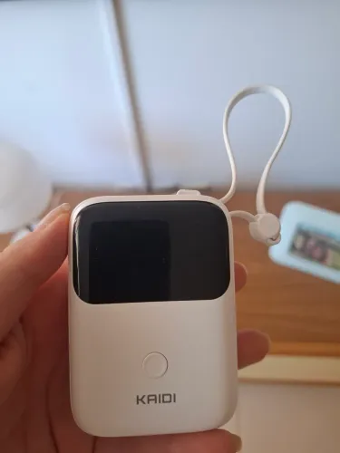 Carregador de celular novo