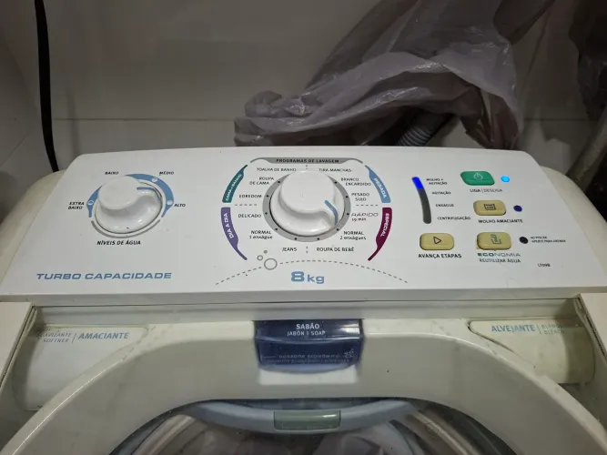 Lava roupas Electrolux 8kg turbo capacidade
