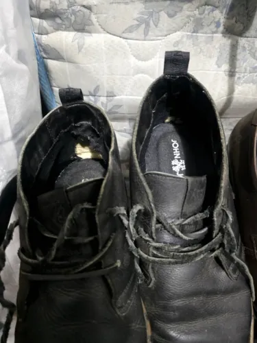 Bota John john couro