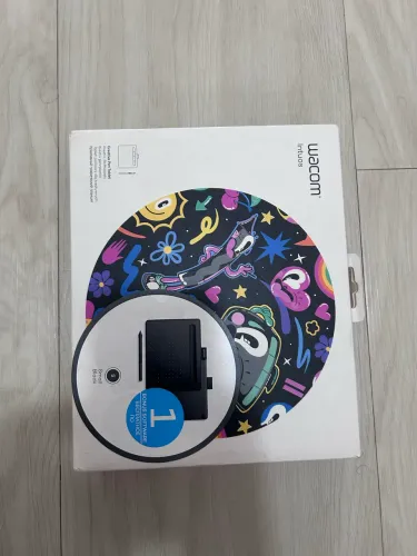 Mesa Digitalizadora Wacom Intuos Small Bluetooth CTL-4100WL Preta