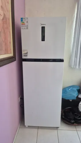 Geladeira Midea