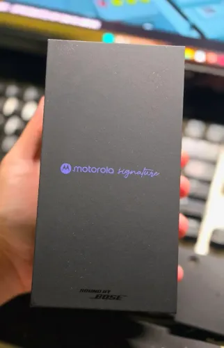 Motorola Signature 5g Preto - 512gb / 16gb RAM