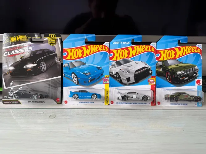 Hot Wheels Nissan GTR e Premium