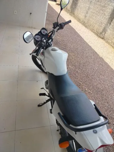 Moto yamaha factor ed /125