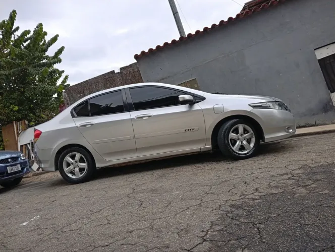 Honda City Sedan LX 1.5 Flex 16V 4P Aut. 2010
