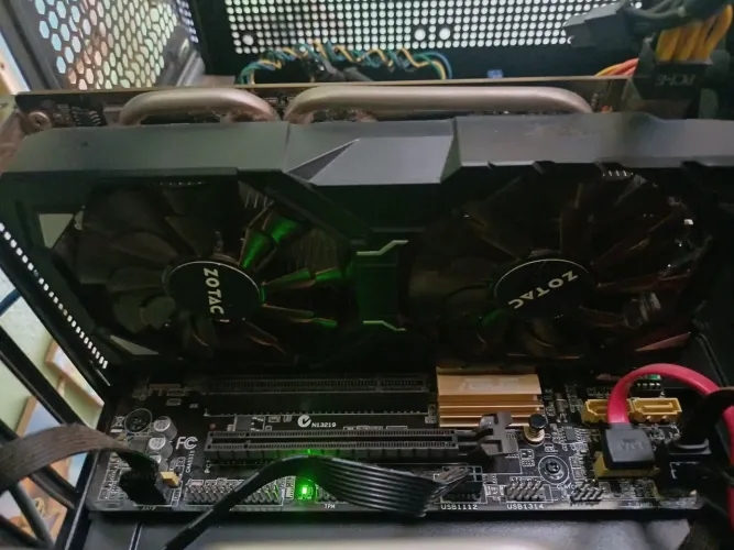 Placa de vídeo Zotac GTX 1060 3GB