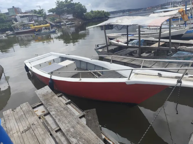Barco de fibra 7m