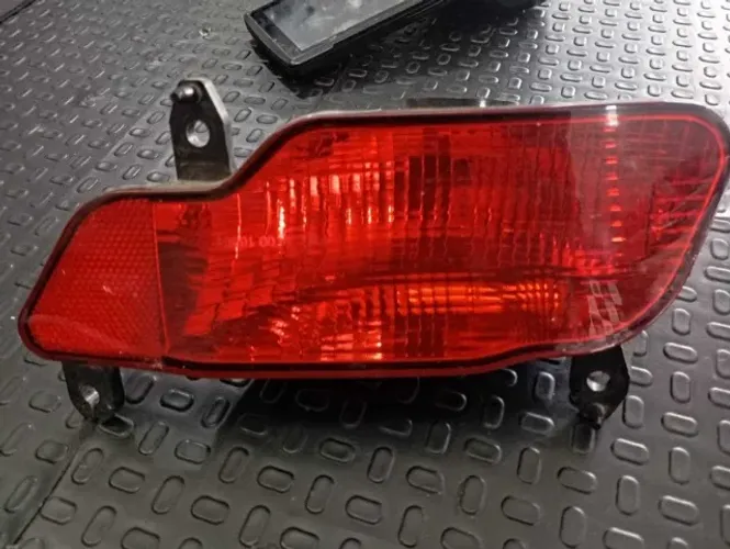 Lanterna Refletora Para-choque Spin 2019/ L.D original