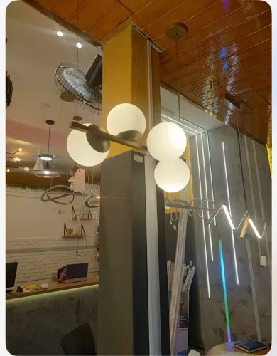 Lustre jabuticaba 4 globos 