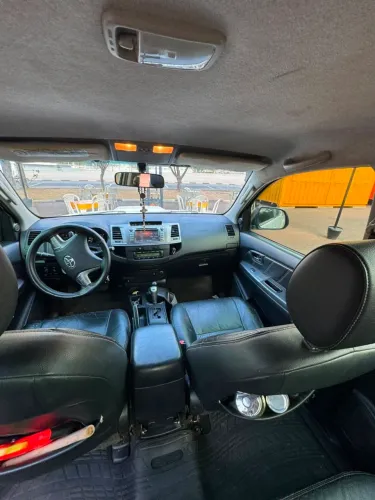 Toyota Hilux CD SRV D4-d 4X4 3.0 TDI Diesel AUT 2015