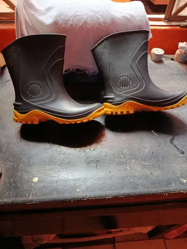 Bota de borracha 