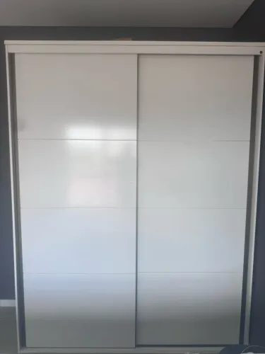 Guarda roupa comportas de correr. 2.30/1.80./60cm 800,00