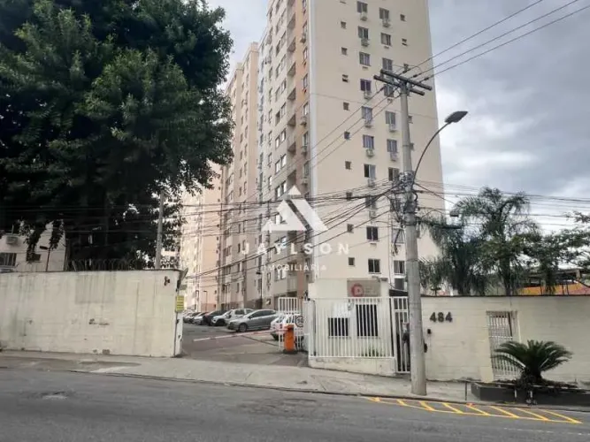 Apartamento Térreo DEZ Rocha Miranda