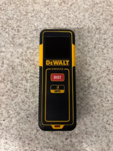 Trena a laser DeWALT DW065E