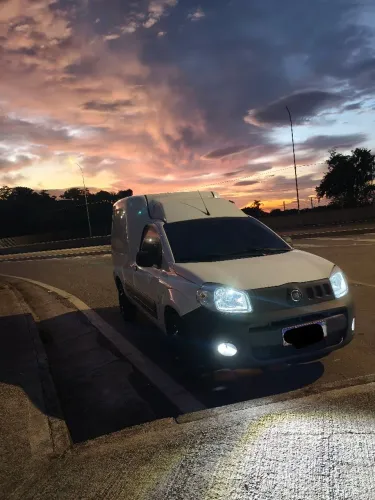 Fiat Fiorino Furgão Work. Hard 1.4 Flex 8V 2P 2018