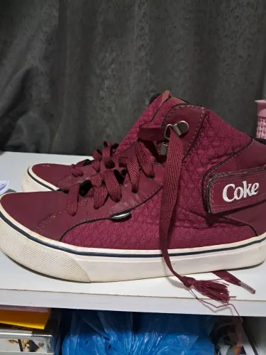 Tênis Coca-Cola lindo