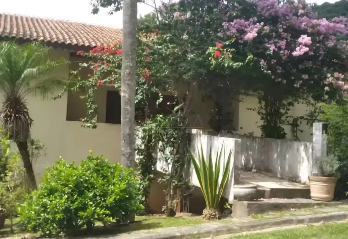 Casa á Venda e Locação, Condomínio Clube da Montanha, Atibaia, SP