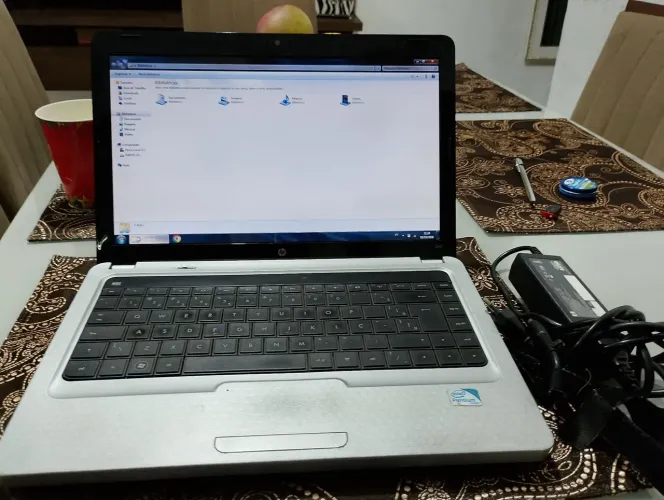 Excelente notebook HP G42 todo original