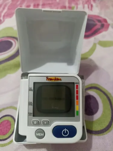 Medidor de Pressão Digital de pulso (Semi novo)