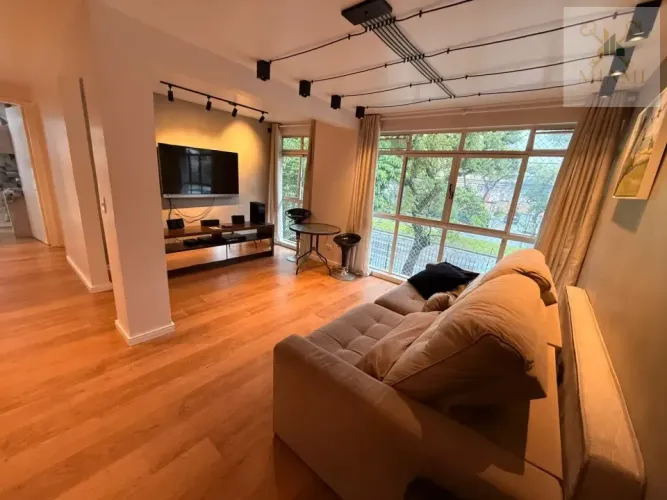 Apartamento À Venda Edifcio Dona Irma Curitiba