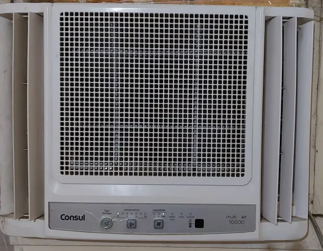 Ar condicionado Consul Multiair 10000 btus. Janela. Gelando bem. 