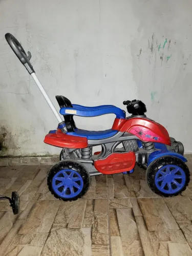 Quadriciclo Infantil Maral