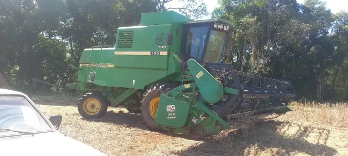 Colheitadeira jonh deere 1185