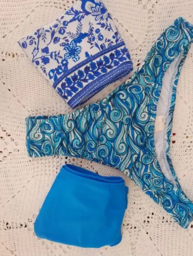 3 peças de biquíni tons em azul