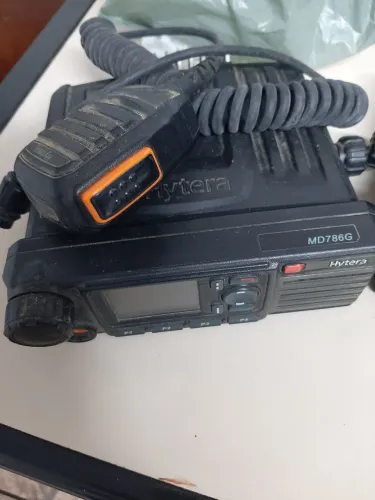 Radio comunicador Hytera MD786G