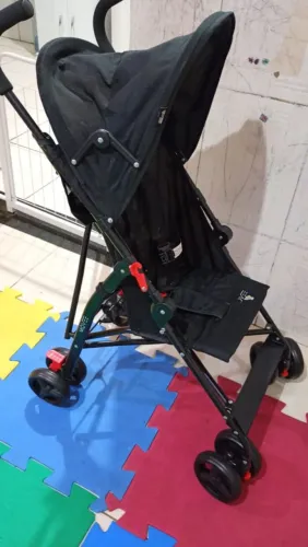 Carrinho guarda chuva