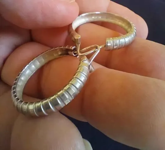 ARGOLA MARCHETADA PRATA 925