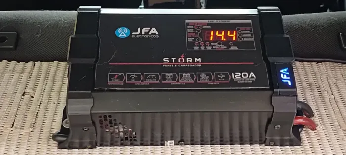 FONTE CARREGADORA JFA 120A DISPLAY DIGITAL