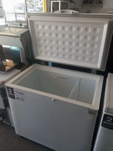 Nz. Freezer horizontal 311 litros FRICON 