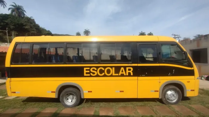 Micro ônibus Volare v8 28 lugares 