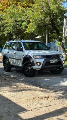 Mitsubishi Pajero Outdoor 3.2 4X4 T.i. Dies.5p Aut. 2017