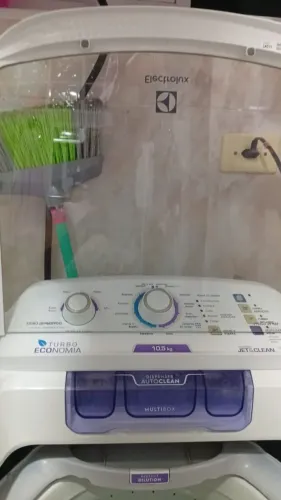 MÁQUINA DE LAVAR ROUPA ELETROLUX DE 12 KG