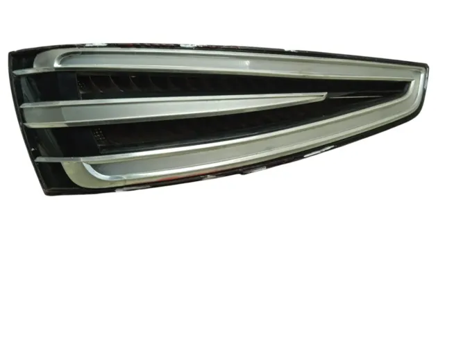 Lanterna audi Q3 2013 2014 2015 2016 detalhe 