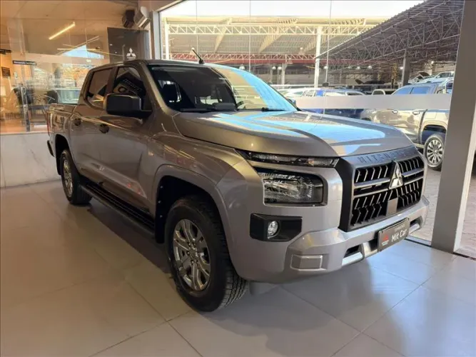 Mitsubishi TRITON GLS 2.4 CD 4X4 TB Diesel Aut. 2026