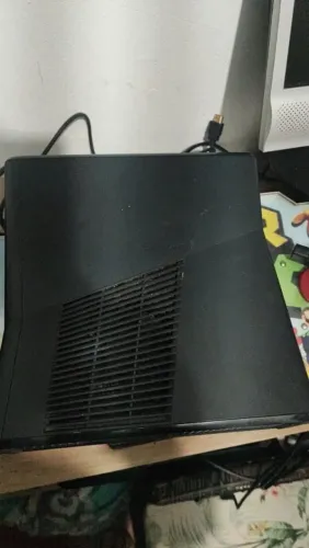 X Box 360 Slim usado